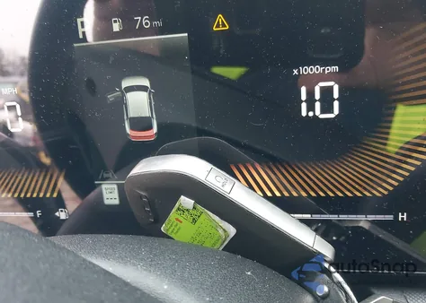 2025 Kia K4 Lxs z USA, uszkodzony, nr VIN 3KPFT4DE2SE046468